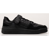 Adidas Forum Low Triple Black