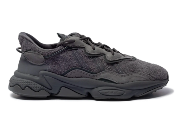 Кроссовки Adidas Ozweego серые с черным