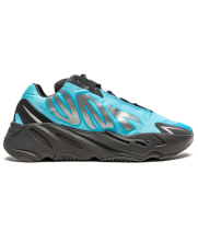 Adidas Yeezy Boost 700 Bright Blue черные с синим