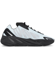Кроссовки Adidas Yeezy Boost 700 белые с черным