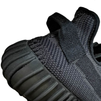 Кроссовки Adidas Yeezy Boost 350 V2 черные