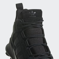 Зимние кроссовки Adidas F/1.3 LE черные