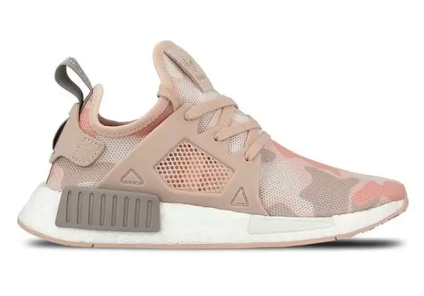 Кроссовки Adidas NMD XR1 розовый камуфляж