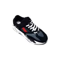 Кроссовки Adidas Yeezy Boost 700 черные с красным