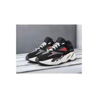 Кроссовки Adidas Yeezy Boost 700 черные с красным