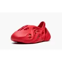 Кроссовки Yeezy Foam Runner Vermilion красные