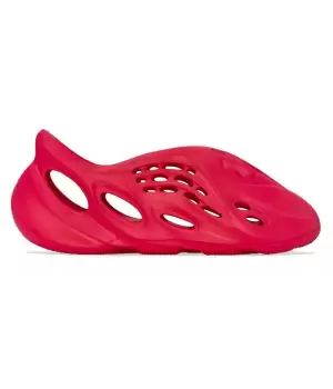 Кроссовки Yeezy Foam Runner Vermilion красные