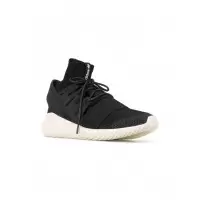 Кроссовки Adidas Tubular черно-белые мужские