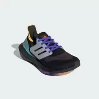 Кроссовки Adidas Ultra Boost черные с желтым и синим мужские