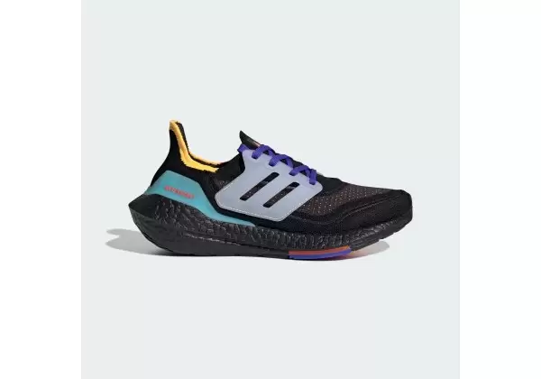 Кроссовки Adidas Ultra Boost черные с желтым и синим мужские