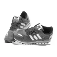 Кроссовки Adidas ZX 700 серые с белым
